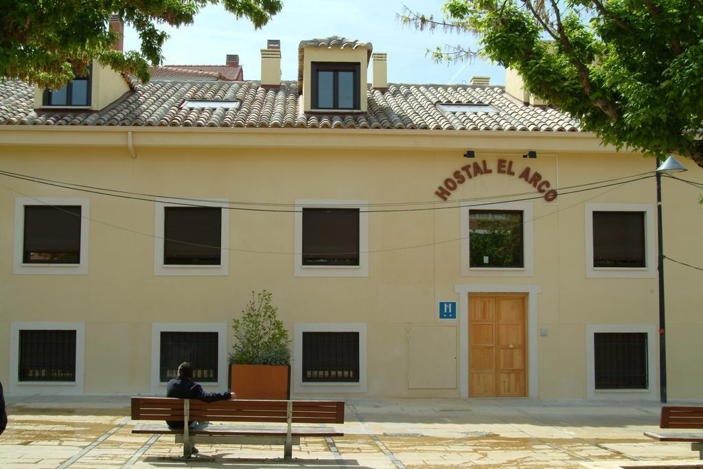 Hostal El Arco Mejorada Del Campo Eksteriør bilde