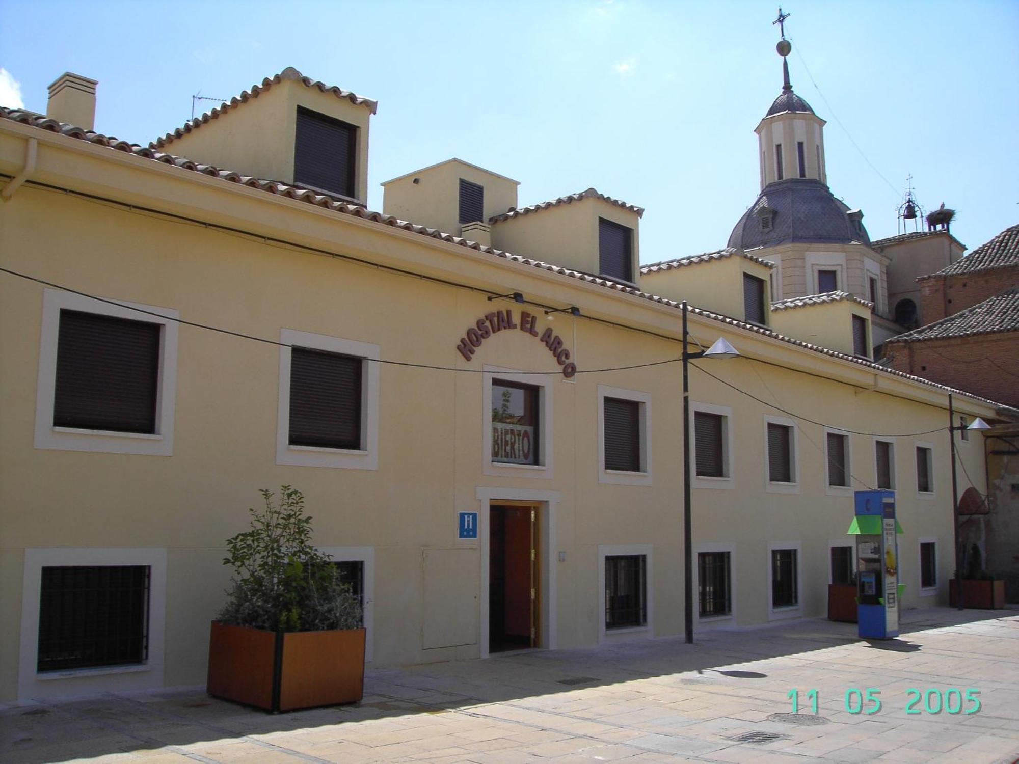 Hostal El Arco Mejorada Del Campo Eksteriør bilde